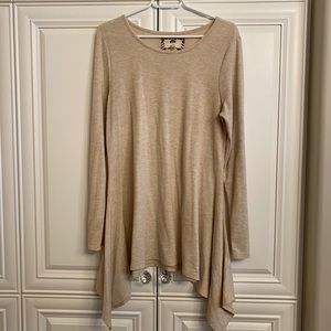 CUPIO Beige Tunic Size Large